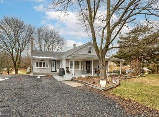 385 Sherwood Dr, Carlisle, PA