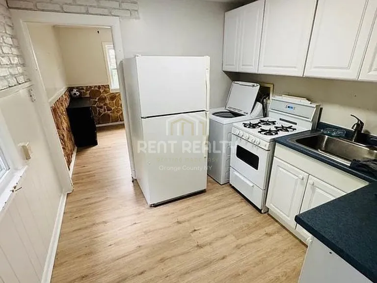 27 Interlochen Pkwy — Photo 3