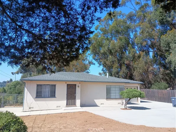 750 Knoll Park Ln, Fallbrook, CA 92028