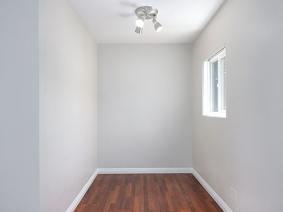 5th image of 488 E Washington Blvd #104