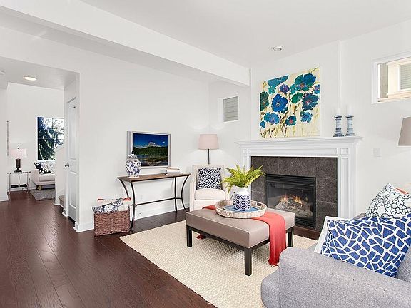 5th image of 2519 NE Kensington Ct