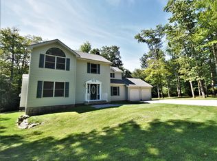 67 Old Post Rd, Tobyhanna, PA 18466