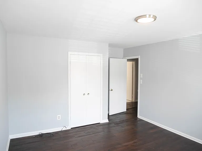 13706 Primrose Ct — Photo 24