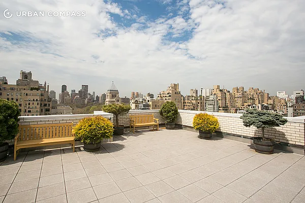 Sold by Compass | media 8