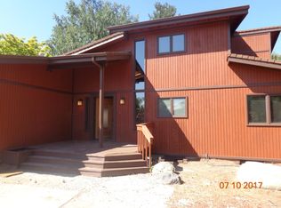 879 Daniel Dr, Reno, NV 89509