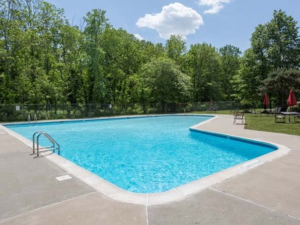 50 N Evergreen Rd APT 2