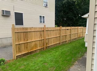 130 Darling St, Springfield, MA 01151