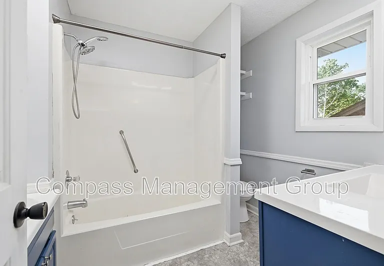 7668 Chatham Cir — Photo 24