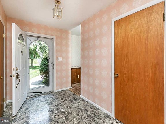 5th image of 2012 Cypress Dr