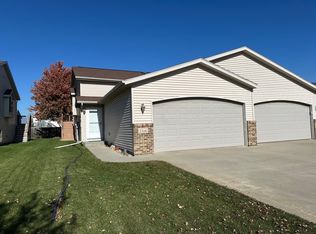 1316 37th Ave S, Moorhead, MN 56560