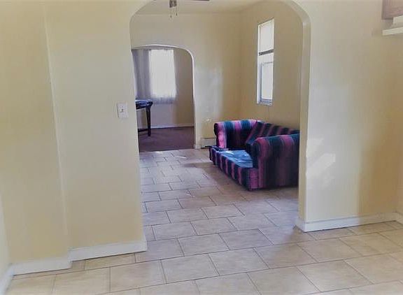 2nd image of 2300 Schrage Ave #2302