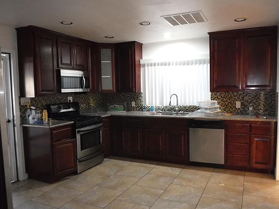 2nd image of 736 N Bonita Ct