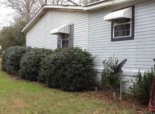 21133 Oak Ridge Dr, Robertsdale, AL 36567