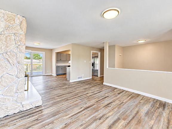 5th image of 952 Hanover Ln