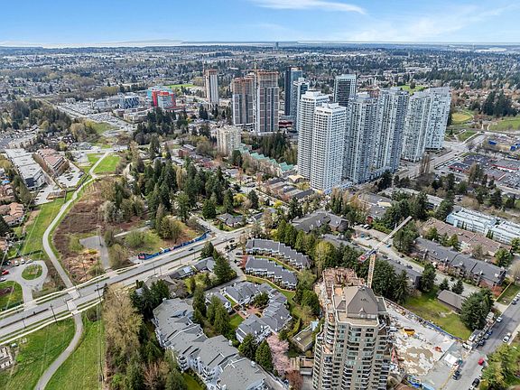 3rd image of 13843 100th Ave #109