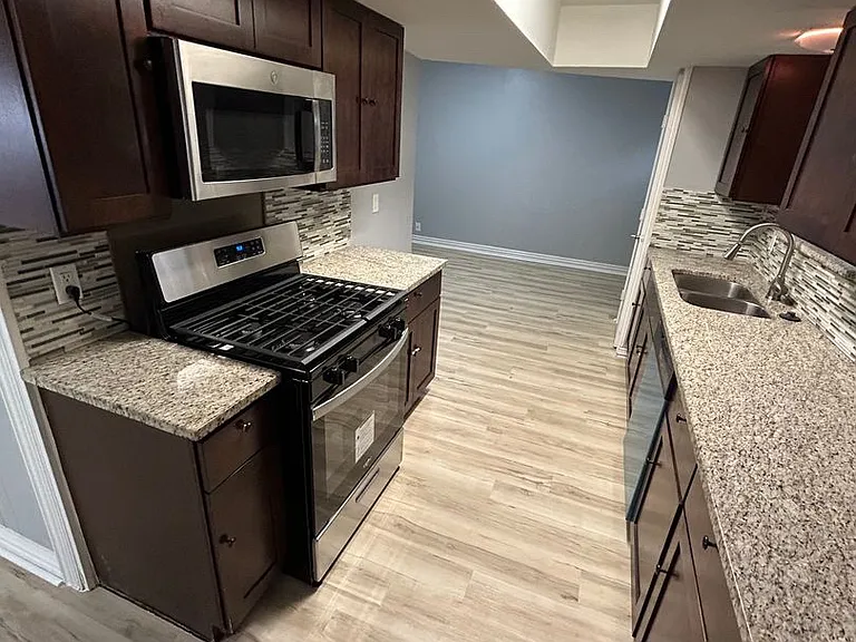 2021 Aloha Dr — Photo 6