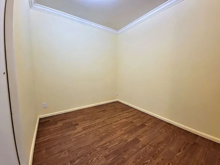 815 15th Ave E #2 — Photo 7