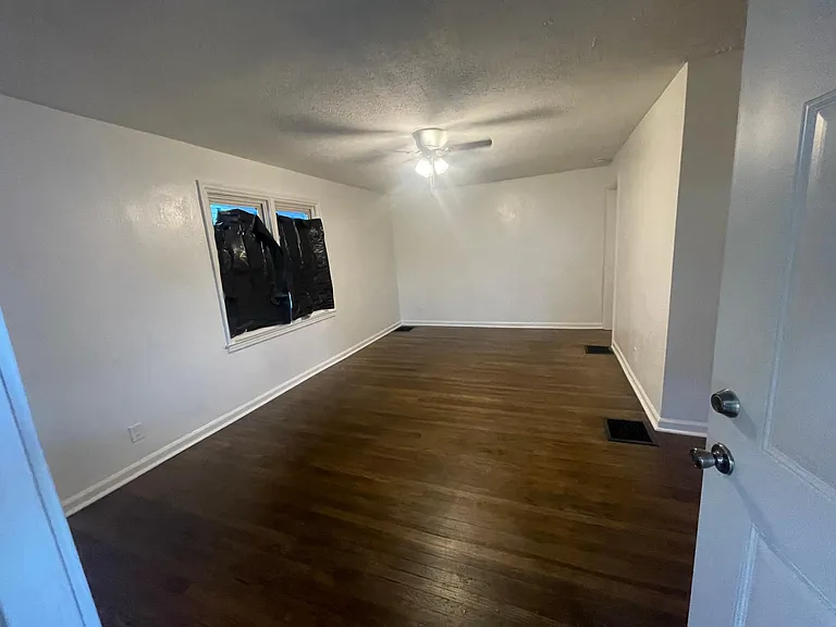 3636 English Ave — Photo 5