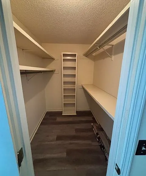 1059 N Guignard Dr — Photo 8