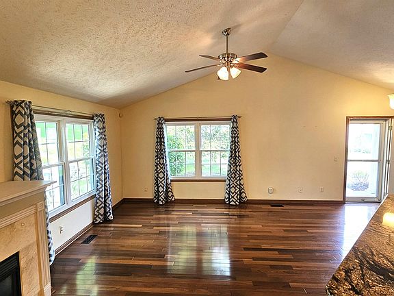 4th image of 222 Lily Ln