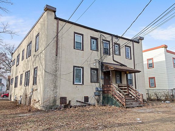 4th image of 2521 17th Ave S