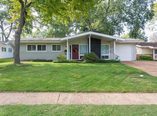 3190 Kingsley Dr, Florissant, MO 63033
