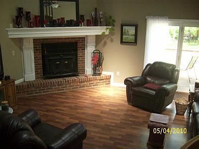 3rd image of 9520 Medlar Woods Ct