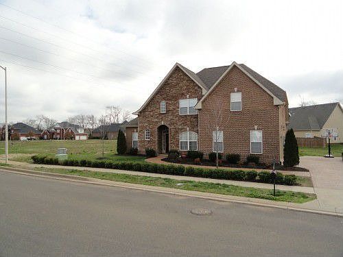 1st image of 2905 Weston Blvd
