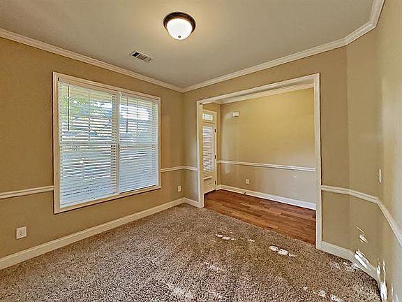 5th image of 304 Ascott Ln #1