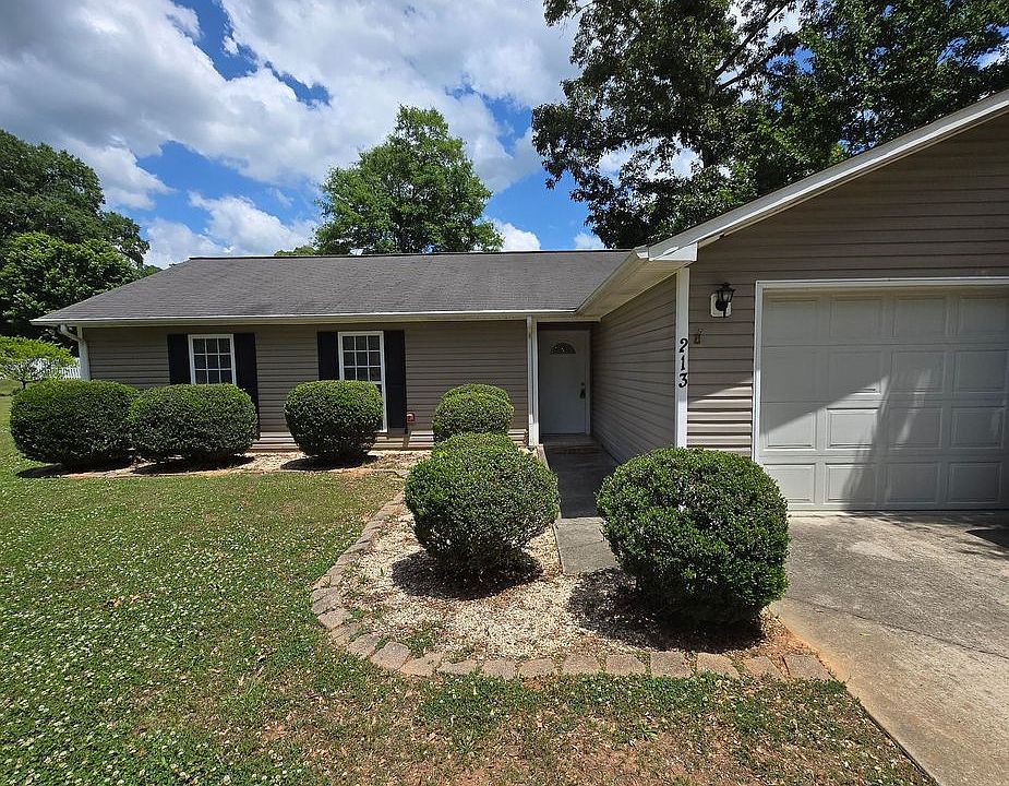1st image of 213 Rosemary Ln