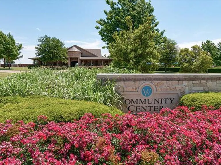 10025 Chrysalis Dr — Photo 24