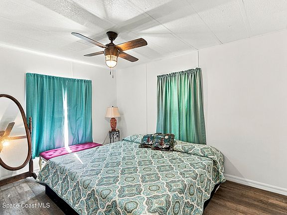 5th image of 2424 Elsie Cir