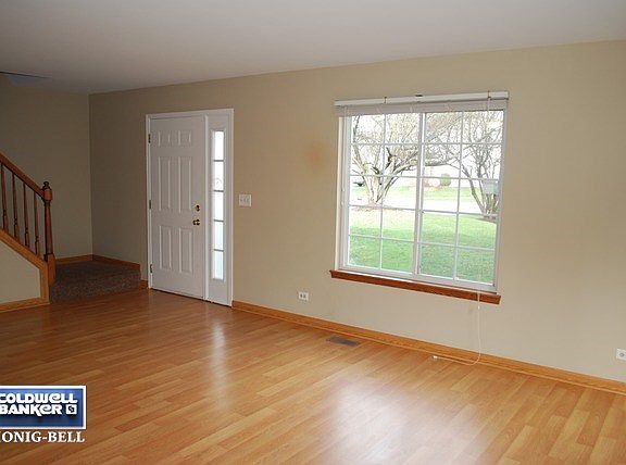 2nd image of 731 Hobart Dr Unit A
