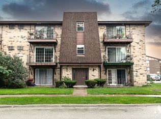 7009 Oconnell Dr #203, Chicago Ridge, IL 60415