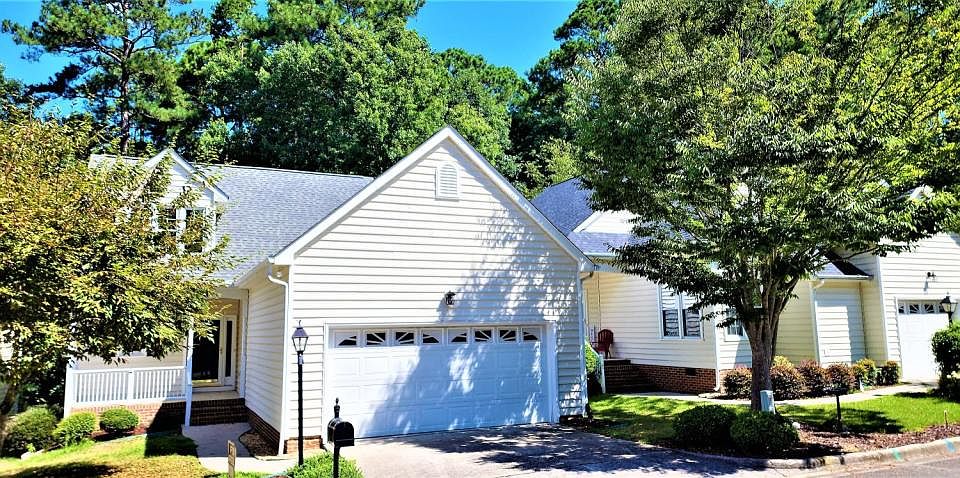 1st image of 106 Park Oaks Ct