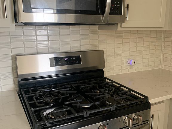 3rd image of 3611 Crescent Wood Dr