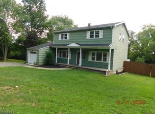 96 Flower Ave, Washington, NJ 07882