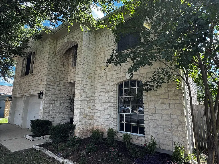 1503 Brighton Bend Ln — Photo 7