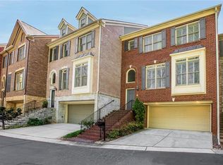 5571 Julian Pl, Sandy Springs, GA 30342