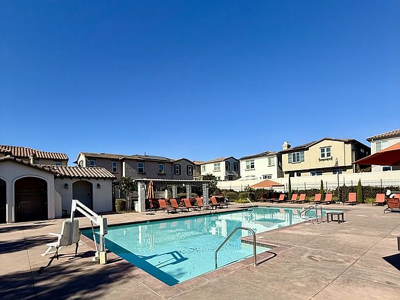 4th image of 4129 Calle Arbol #1