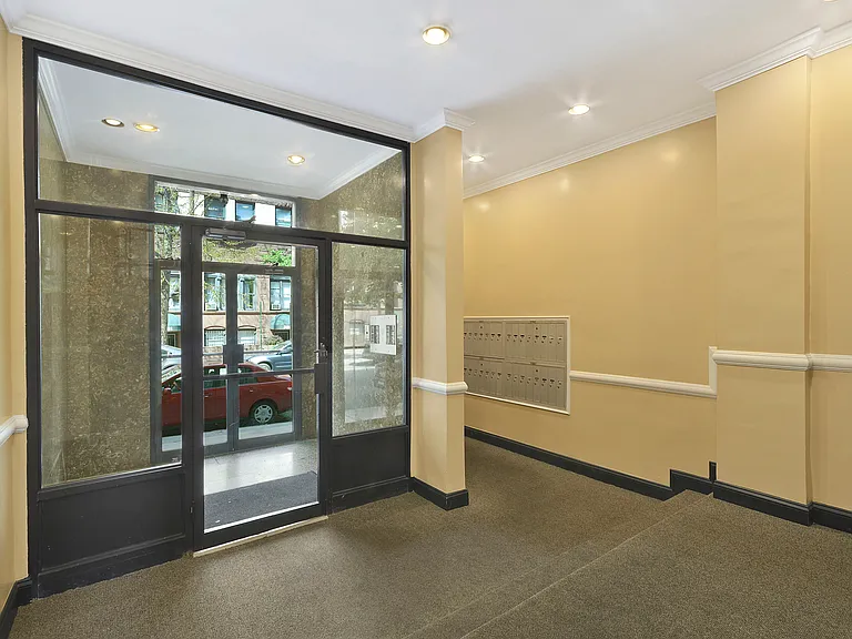 330 W 85th St #2G — Photo 7