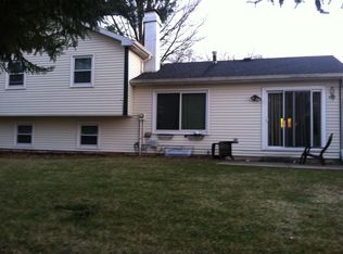 752 Bugle Ln, Mishawaka, IN 46544