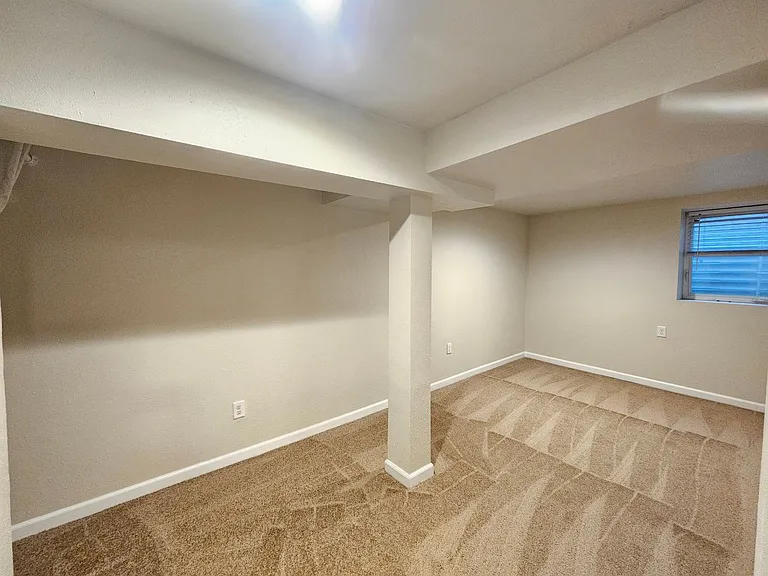 1922 E 18th Ave — Photo 51