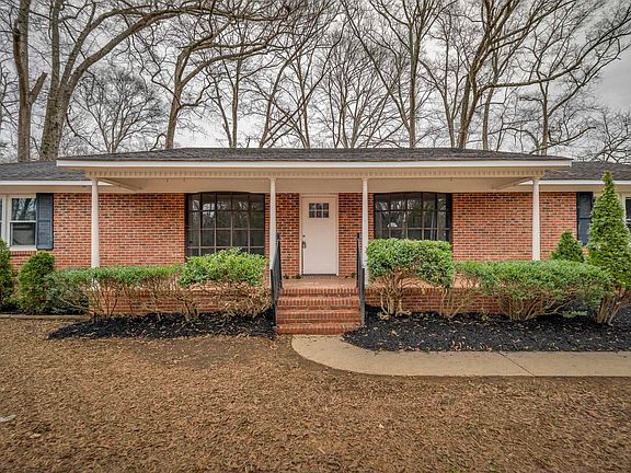 2nd image of 17 Riverview Cir