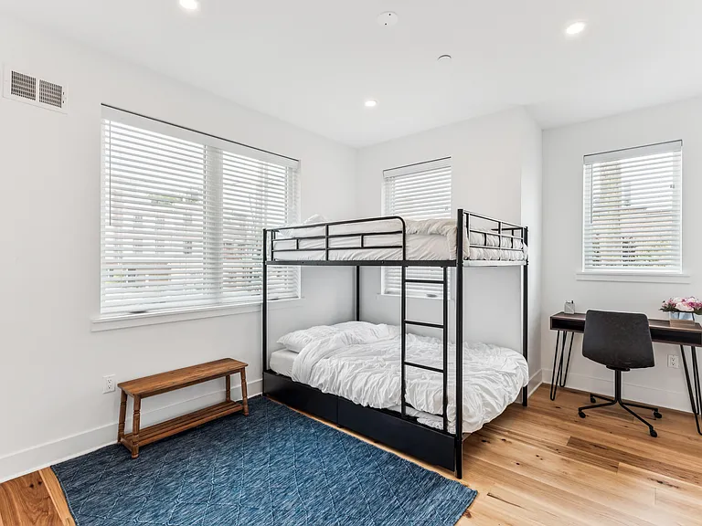 1846 Vineyard St #1 — Photo 9