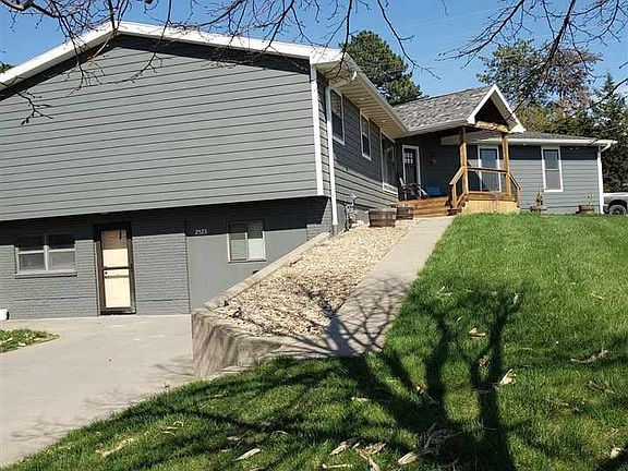3rd image of 2523 Lynch Ave