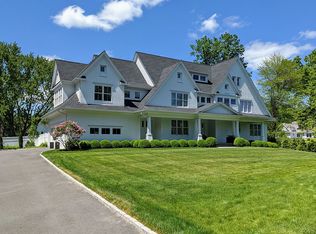 6 Evans Ct, Westport, CT 06880