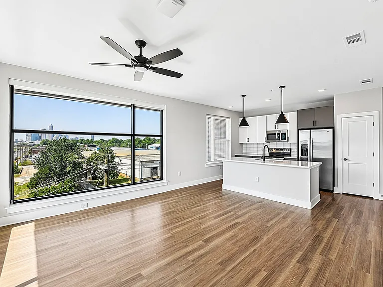 4-web-or-mls-unit 400-S2504-004
