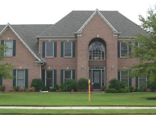 1750 Elk River Dr, Collierville, TN 38017