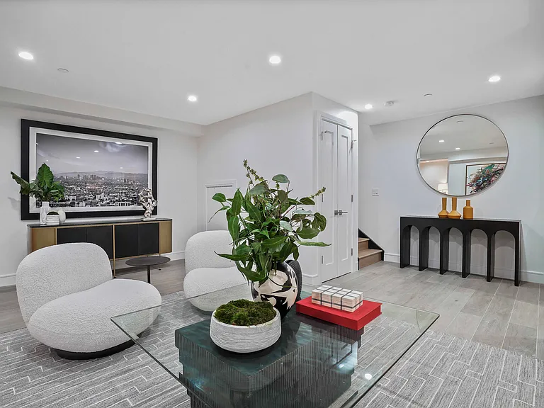 45 Garnet St #1B — Photo 18